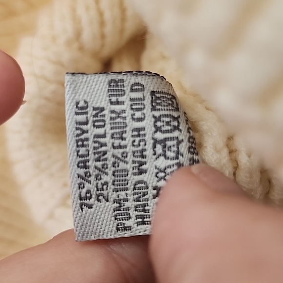 C.C Cream Knit Hat with Faux Fur Pom - Picture 4 of 4